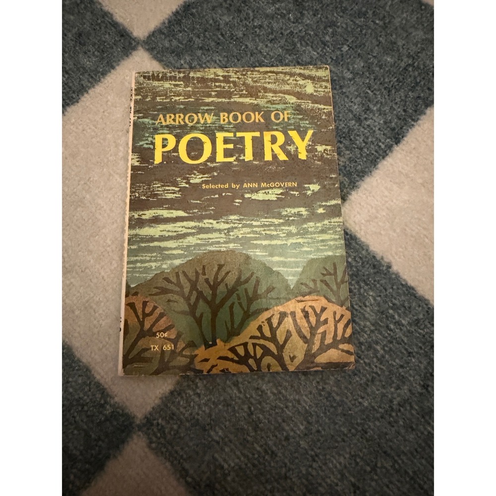 Vintage Arrow Book of Poetry Ann McGovern Scholastic 1968 Paperback TX 651